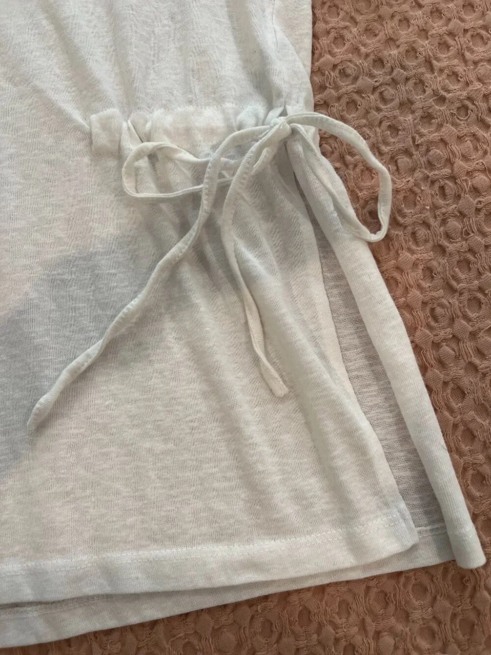 Standard (Korean boutique) white cotton tee with mid-side drawstring - M - Picture 4 of 5